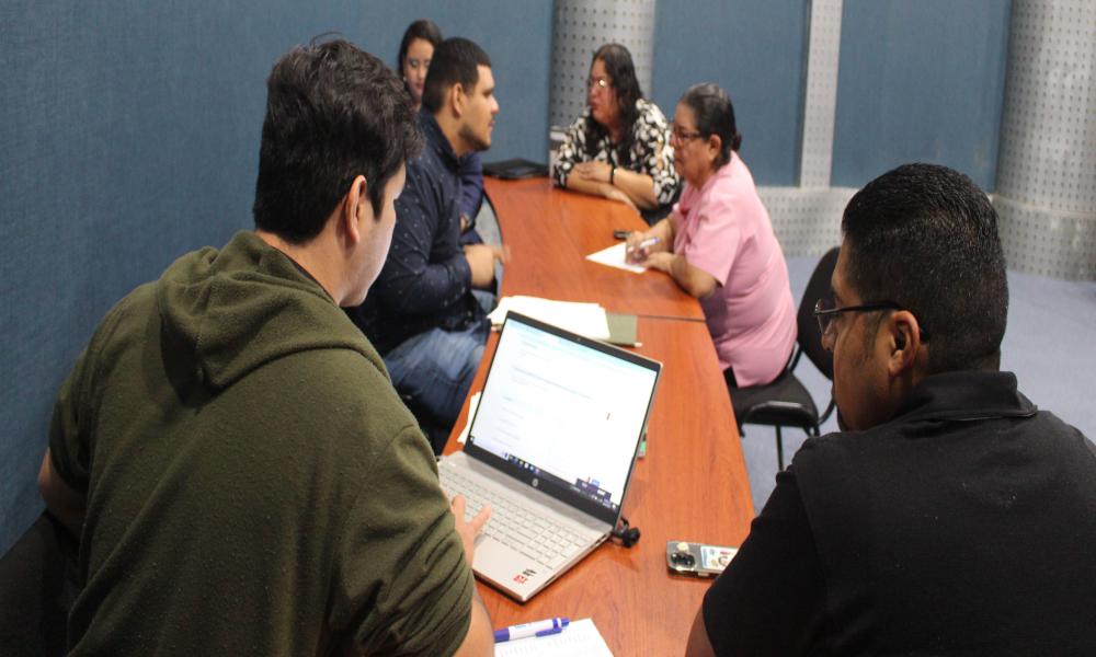 Apoyan a universitarios con asesorías gratuitas en el llenado de declaraciones anuales.