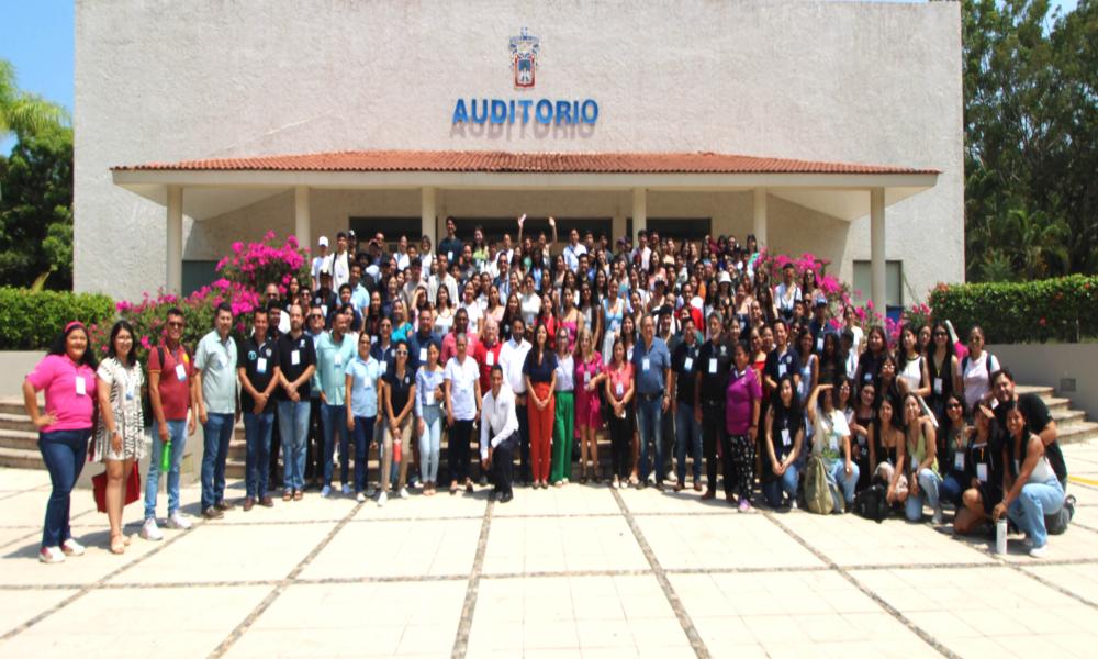 El CUCosta da la bienvenida a 155 estudiantes en el Inicio del Verano de la Investigación “Delfín” 2025