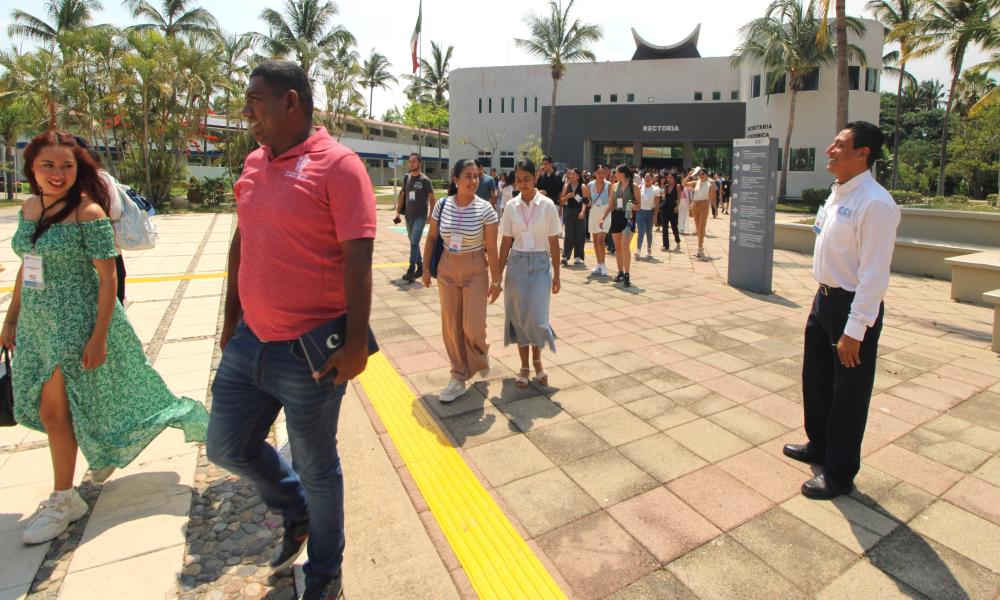 El CUCosta da la bienvenida a 155 estudiantes en el Inicio del Verano de la Investigación “Delfín” 2025