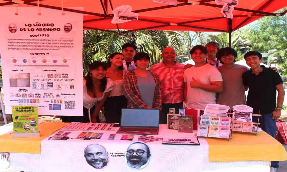 Presentan estudiantes de Diseño en la Comunicación Gráfica sus proyectos de fin de semestre