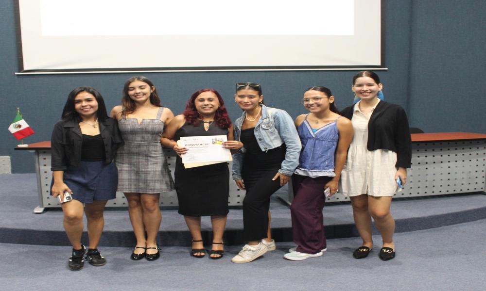 Importante que los alumnos conozcan del campo laboral que les espera