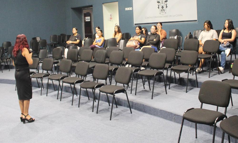 Importante que los alumnos conozcan del campo laboral que les espera