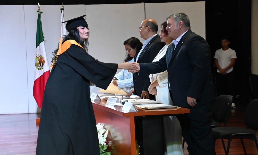 Egresan 53 nuevos licenciados en Derecho de la Universidad de Guadalajara en Puerto Vallarta