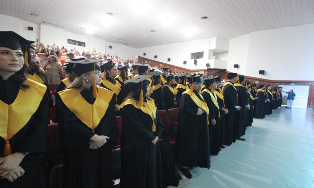 CUCosta celebra graduación de la LV generación de Licenciados en Contaduría Pública