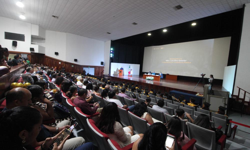 CUCosta celebra graduación de la LV generación de Licenciados en Contaduría Pública