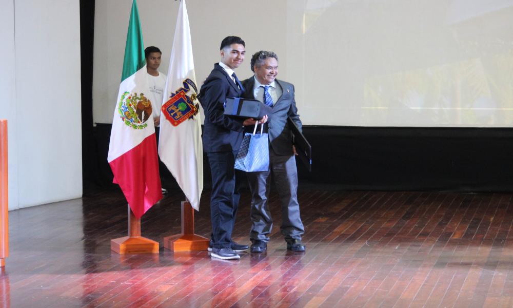 Acto Académico de la XLI Generación de Ingeniería Civil del CUCosta