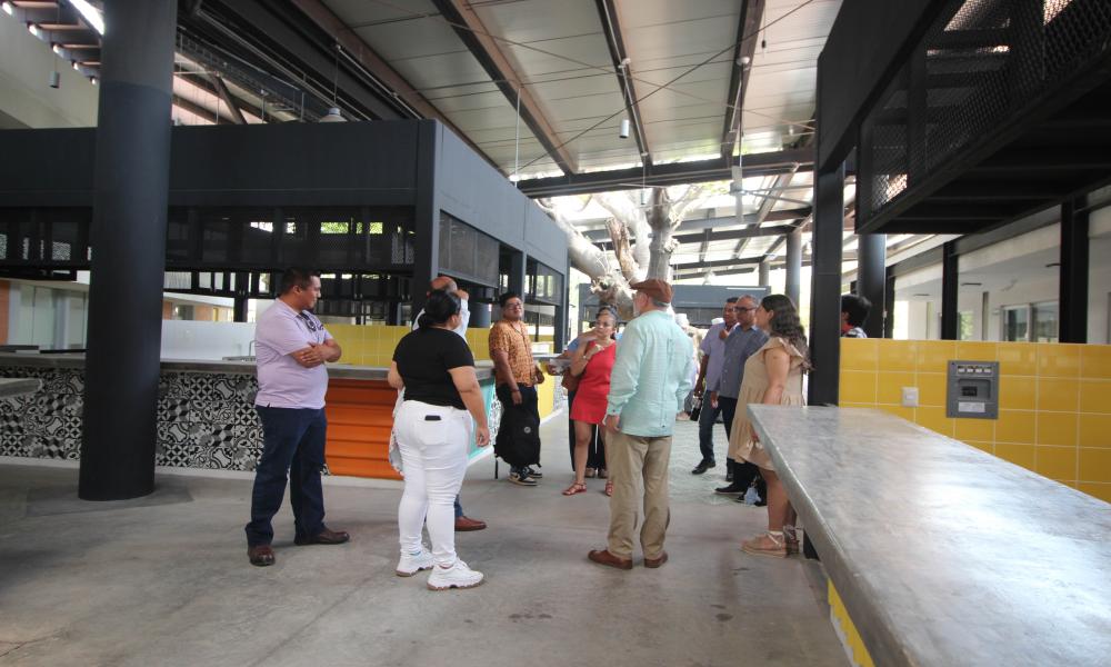 Deja Dr. Jorge Téllez López en funciones el Centro Cultural y Mercado Escuela del CUCosta