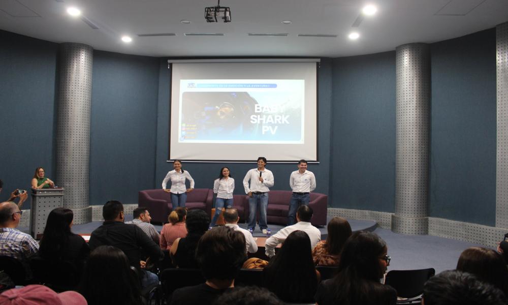 Estudiantes de pregrado y posgrado muestran talento en el concurso de “Rocket Pitch”