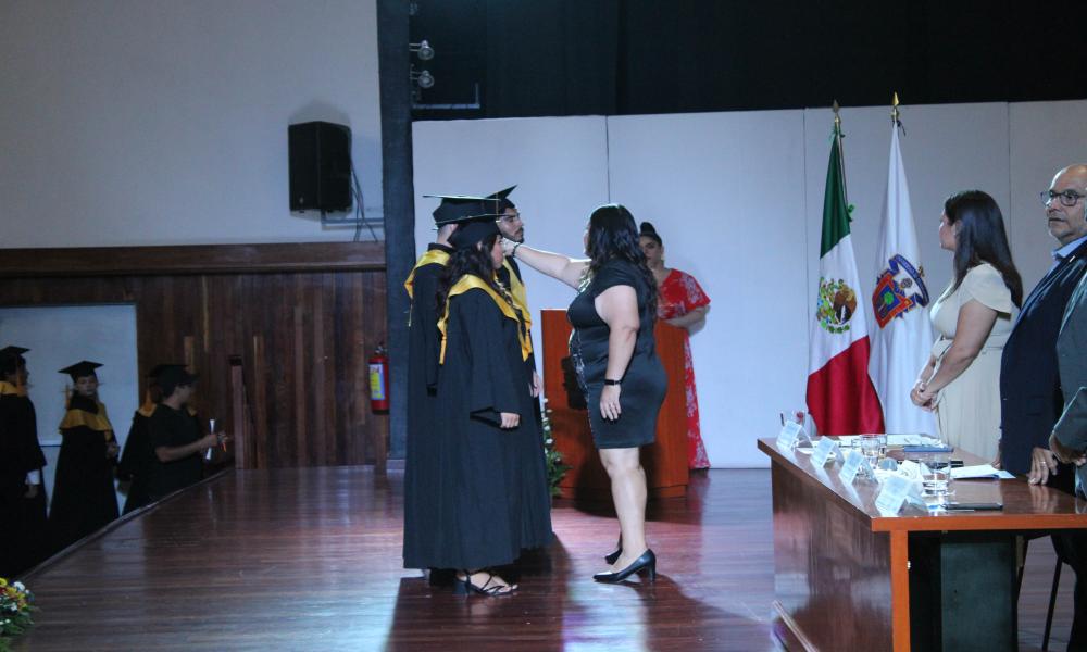 Universidad de Guadalajara celebra el acto académico de la LV Generación de Licenciados en Administración del CUCosta