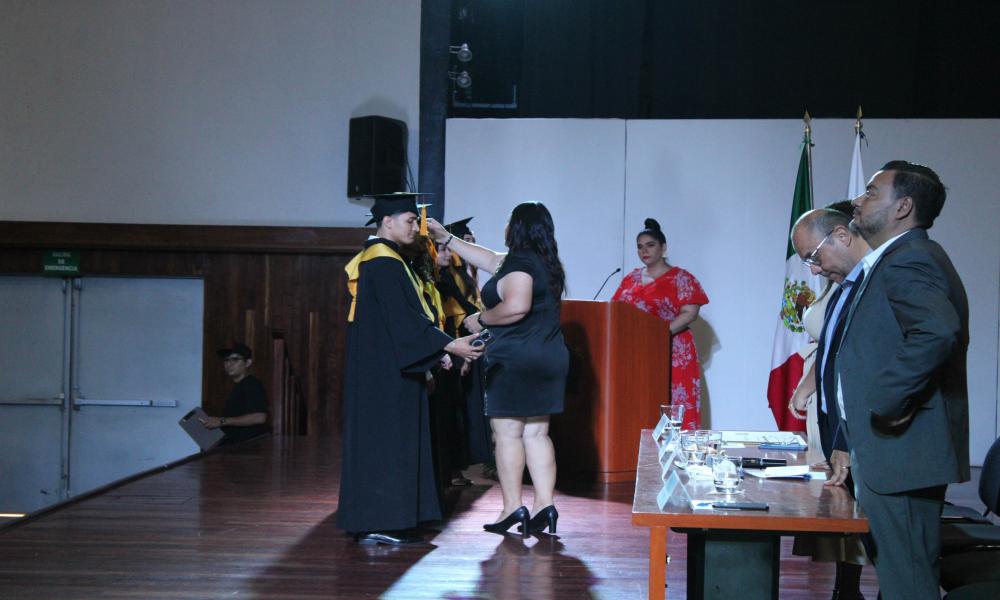 Universidad de Guadalajara celebra el acto académico de la LV Generación de Licenciados en Administración del CUCosta