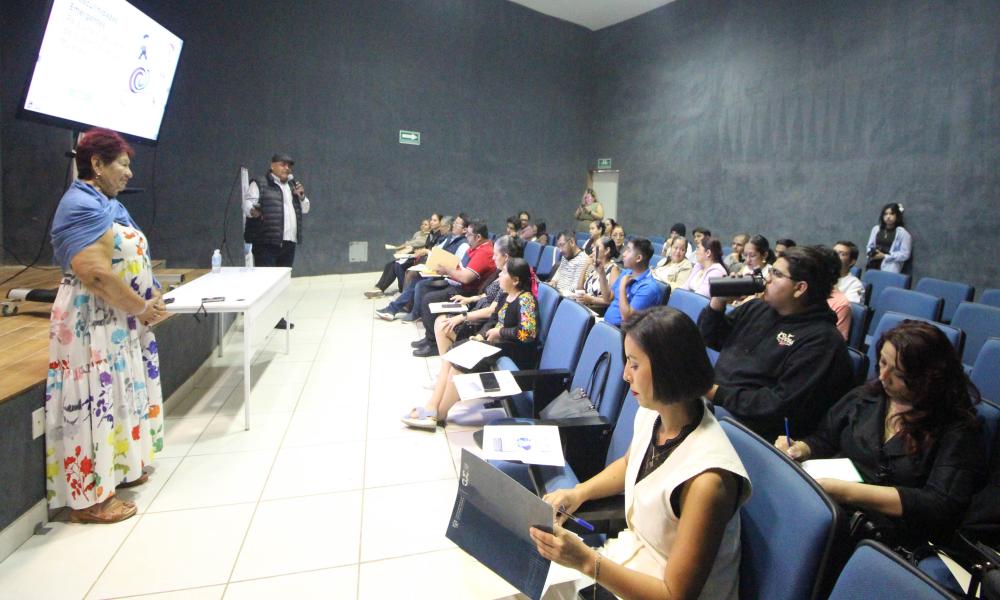 Firman carta intención de colaboración entre CUCosta, Atala Apodaca, A.C. y CLADEM