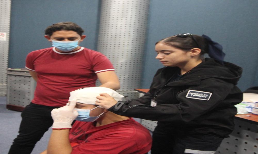 Conforman brigadas internas de Protección Civil en CUCosta con capacitación especializada