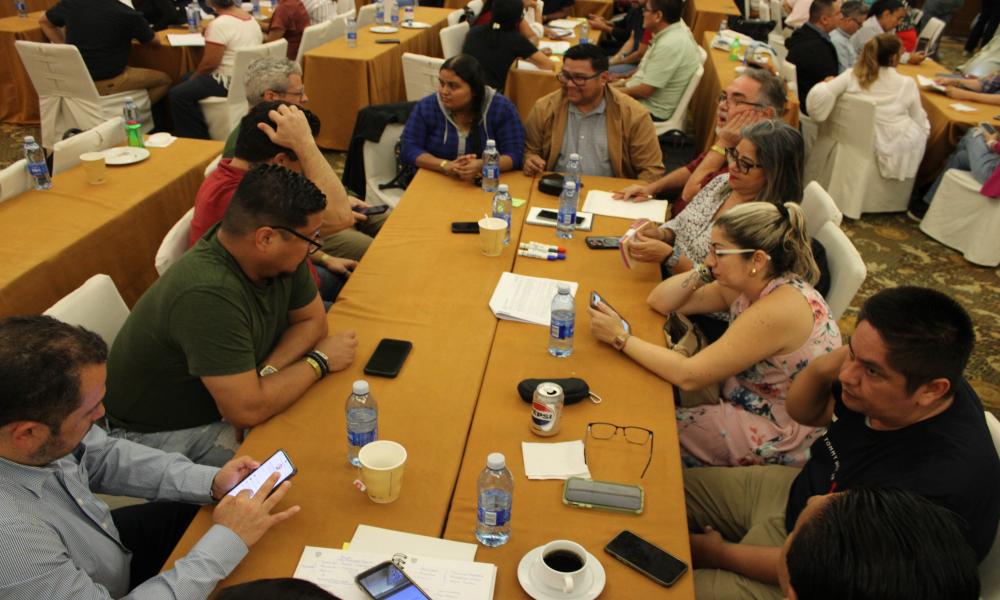 Docentes del CUCosta analizan futuro de la educación superior con enfoque integral y regional