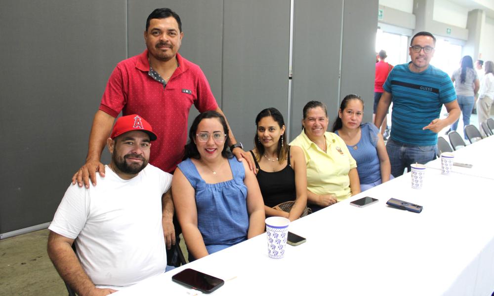 Rectora del CUCosta reconoce labor de Servicios Generales y escucha propuestas de mejora