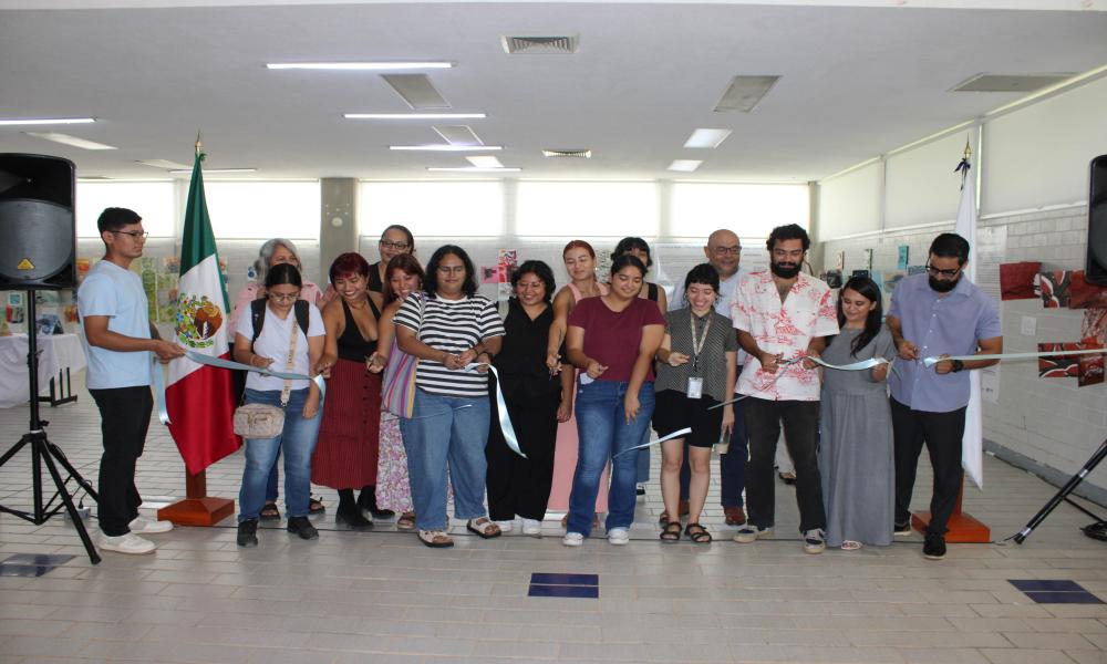 Inauguran en CUCosta la exposición artística “Un Solo Mar, Arrecifes Coralinos Ciudades Submarinas”