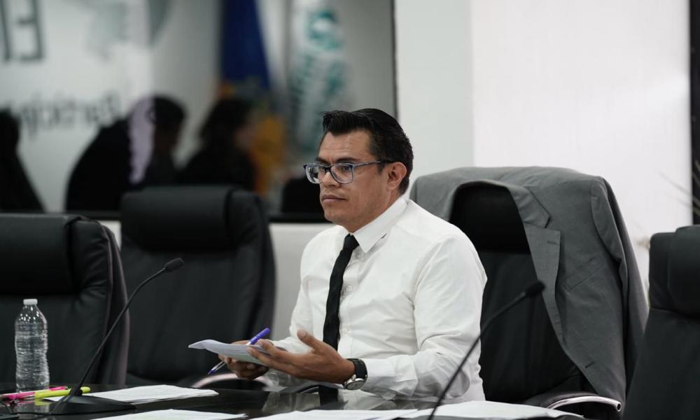 Estudiante del CUCosta obtiene el primer lugar en competencia estatal de Derecho Electoral