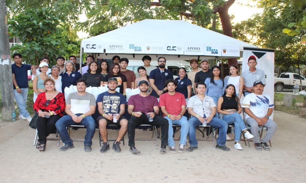 Comunidad universitaria del CUCosta y del CUSur se une en apoyo a familias afectadas por las inundaciones en Villas de Ixtapa