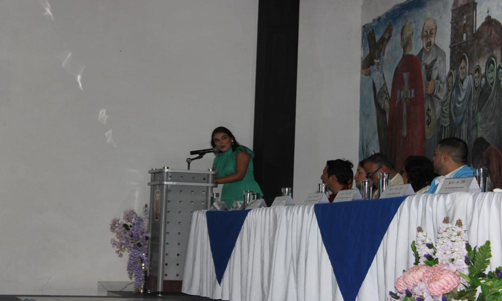 Se gradúan 17 nuevos profesionales en la Sede Tomatlán del CUCosta