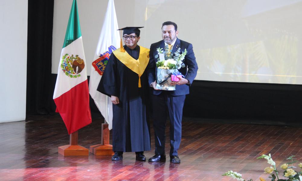 Egresan 58 estudiantes de la LVI Generación de la Licenciatura en Administración en CUCosta