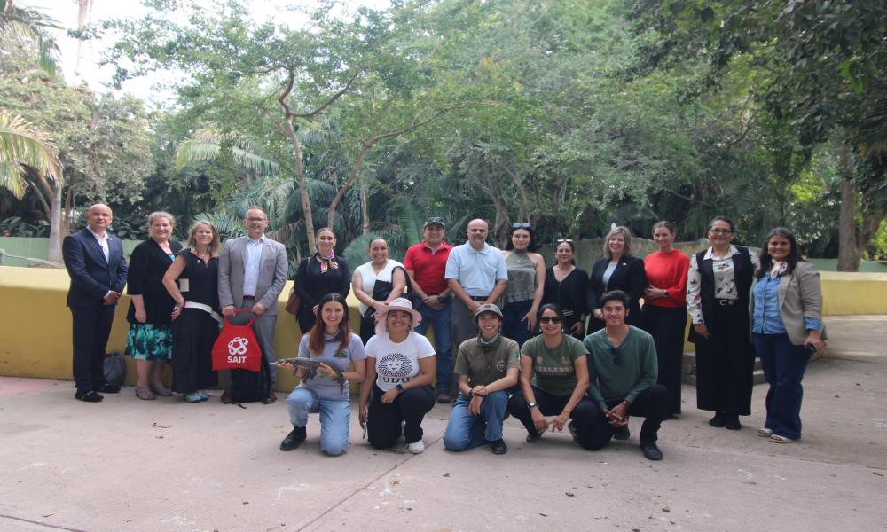 CUCOSTA recibe a comitiva del consorcio canadiense ABIE