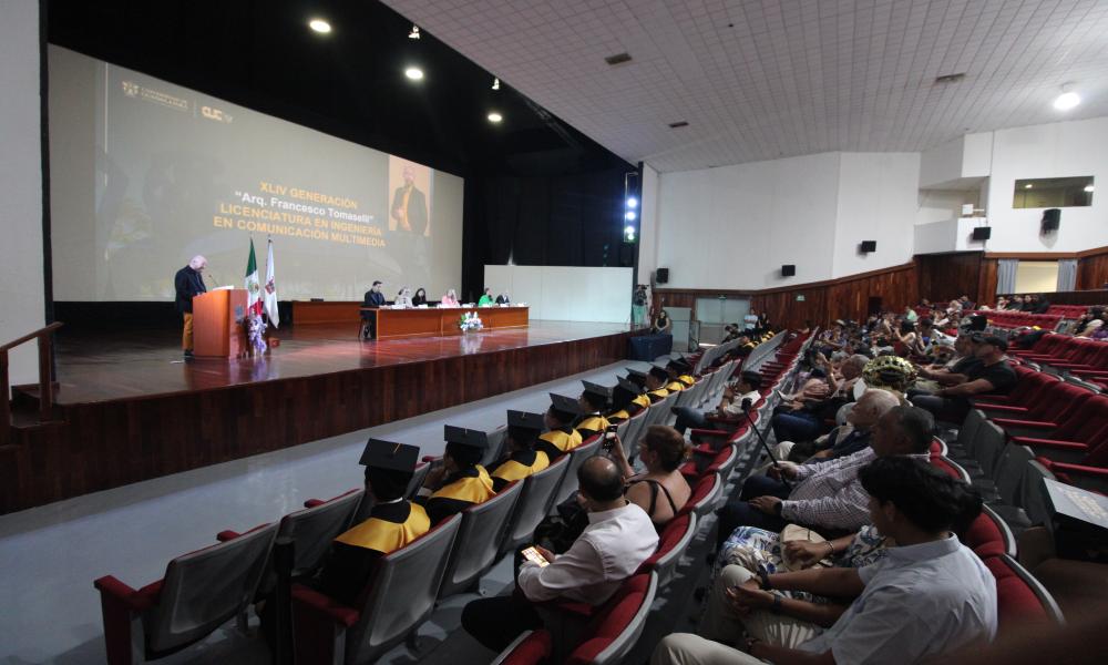 Egresó la LIV generación de Ingeniería en Comunicación Multimedia del CUCosta