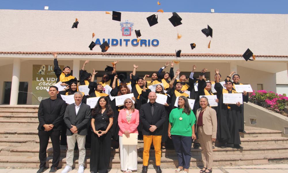 Egresó la LIV generación de Ingeniería en Comunicación Multimedia del CUCosta