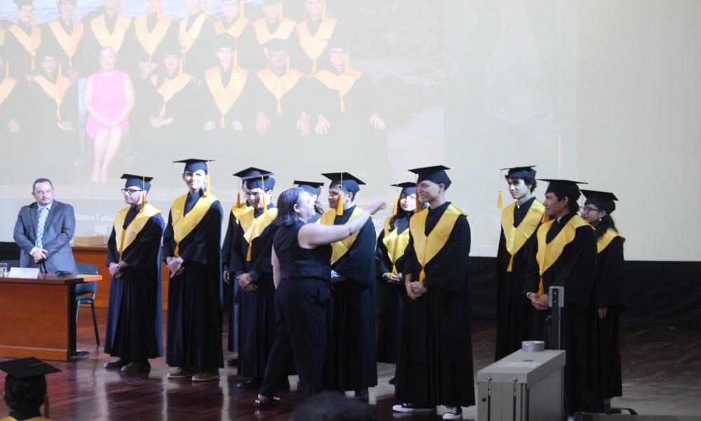 Egresan 25 estudiantes de la XXXV Generación de Ingeniería en Computación en CUCosta