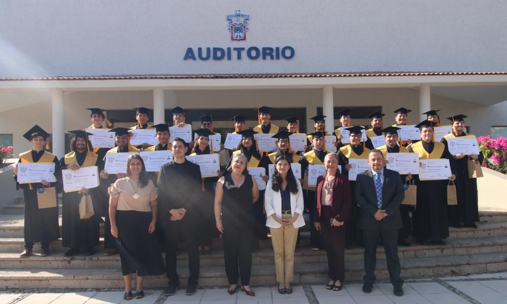 Egresan 25 estudiantes de la XXXV Generación de Ingeniería en Computación en CUCosta