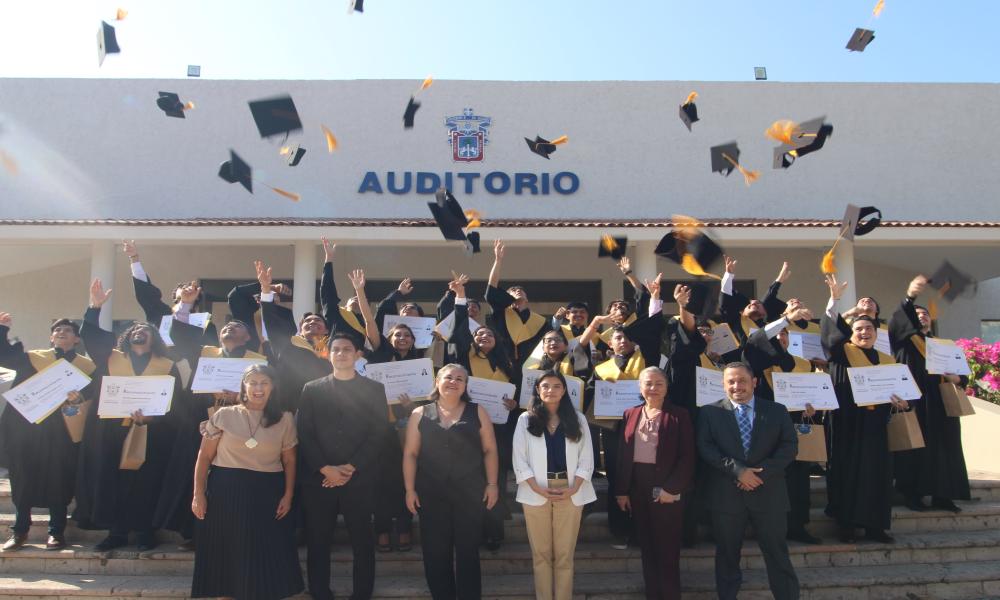 Egresan 25 estudiantes de la XXXV Generación de Ingeniería en Computación en CUCosta