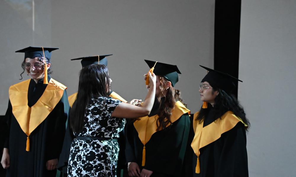 Egresan 27 estudiantes de la Trigésima Generación de la Licenciatura en Biología 