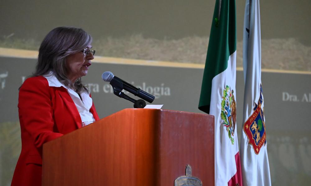 Egresan 27 estudiantes de la Trigésima Generación de la Licenciatura en Biología 