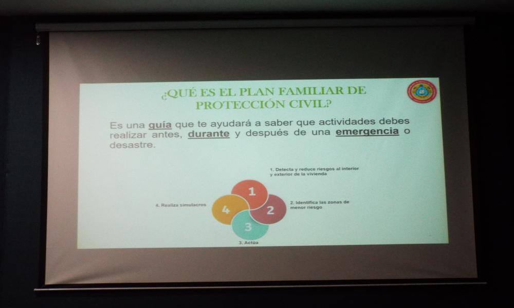 En CUCosta imparten curso “Plan Familiar de Protección Civil”