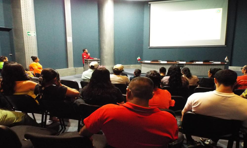 En CUCosta imparten curso “Plan Familiar de Protección Civil”