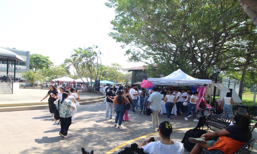 CUCosta realiza la “Feria de Patologías” con enfoque en salud mental y prevención