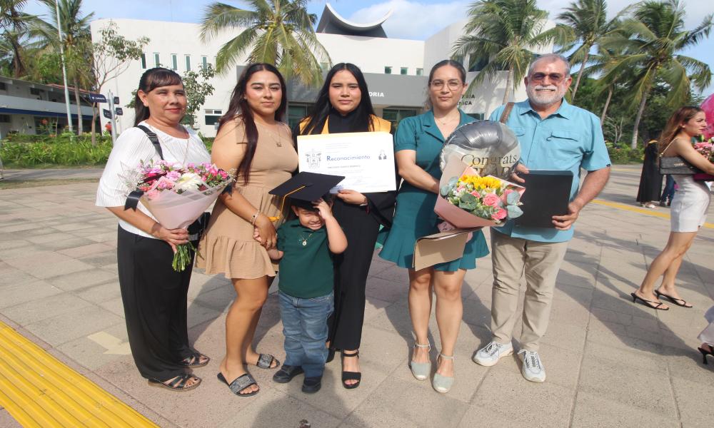 Egresa la LV Generación de Abogados “Mtra. Carmen Leticia Medina Gómez” del CUCosta 