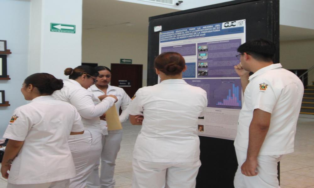 Estudiantes de Enfermería del CUCosta presentan proyectos de investigación y diagnósticos clínicos