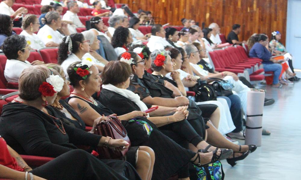 Concluye con éxito el ciclo 2026-A del Sistema Universitario del Adulto Mayor en CUCosta