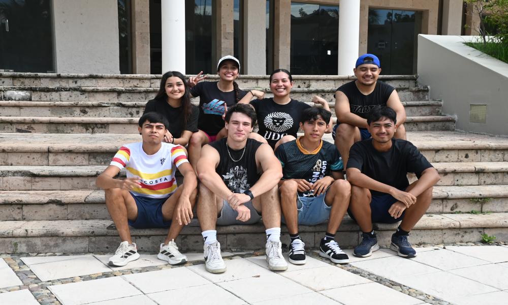 Participan 80 estudiantes del CUCosta en el “Rally por la Juventud”