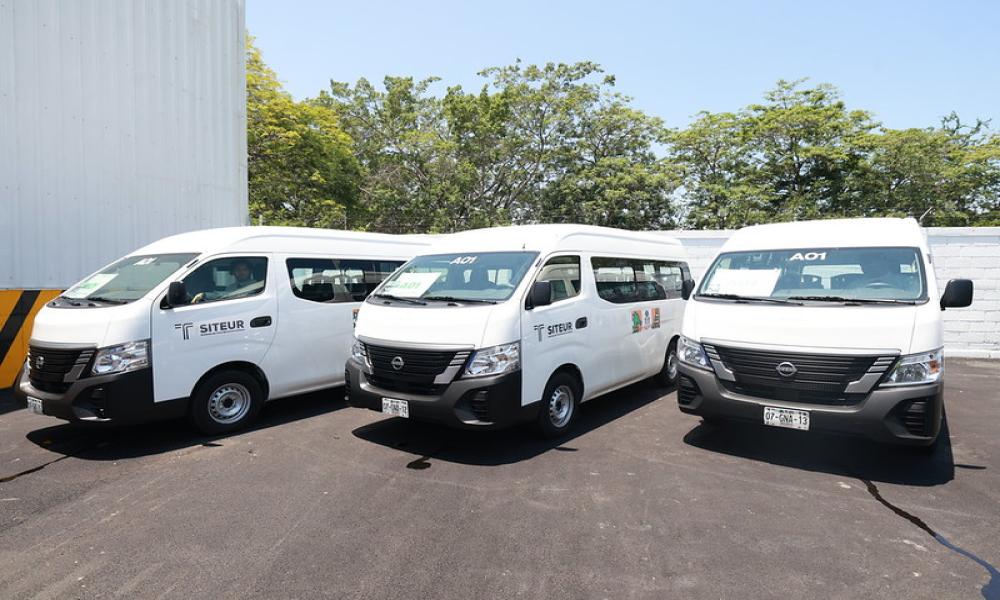 Mejora el transporte público a CUCosta con dos nuevas rutas eléctricas y transporte alimentador gratuito hasta el acceso principal 