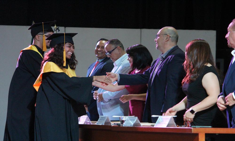 CUCosta celebra doble acto académico 