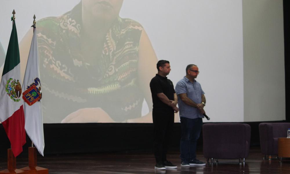 CUCosta acerca a estudiantes a los retos de la transformación digital en el turismo