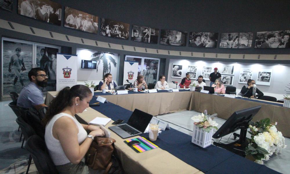 Centros universitarios de la UdeG analizan nuevas propuestas de programas educativos