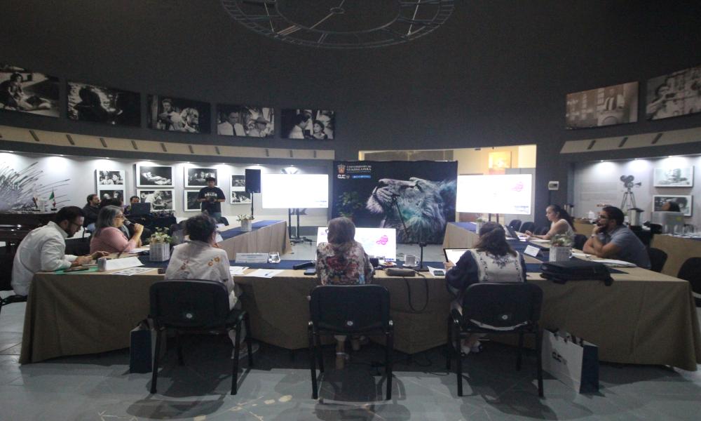Centros universitarios de la UdeG analizan nuevas propuestas de programas educativos