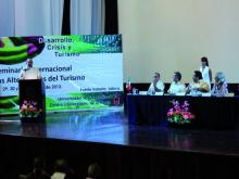 “Desarrollo, Crisis y Turismo” en el VII Seminario Internacional Nuevas Alternativas del Turismo 2013 (SINAT 2013)