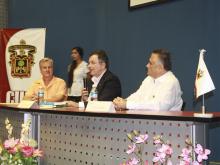 Imparten Conferencia “Reflexiones de un embajador escritor” en el CUCosta