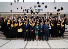 Egresan del CUCosta 42 Médicos Cirujanos y Parteros