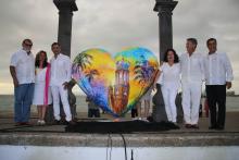 Inauguran Exposición de Arte “De corazón para el Mundo” un Total de 29 Corazones son Exhibidos en el Malecón Vallartense.