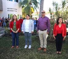 Universitarios del CUCosta conmemoran el Día de la Bandera