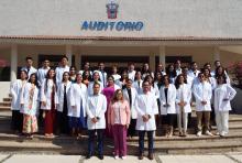 Emotiva ceremonia de “Imposición de Batas” a estudiantes de Medicina