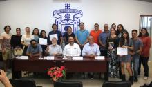 Entregan de constancias a ganadores de Emprende CUC